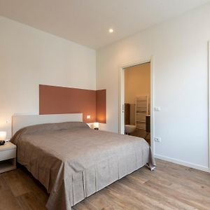 Iarsera Rooms And Apartment